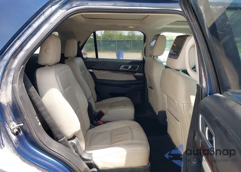 2016 Ford Explorer Platinum z USA, uszkodzony, nr VIN 1FM5K8HT1GGC04364